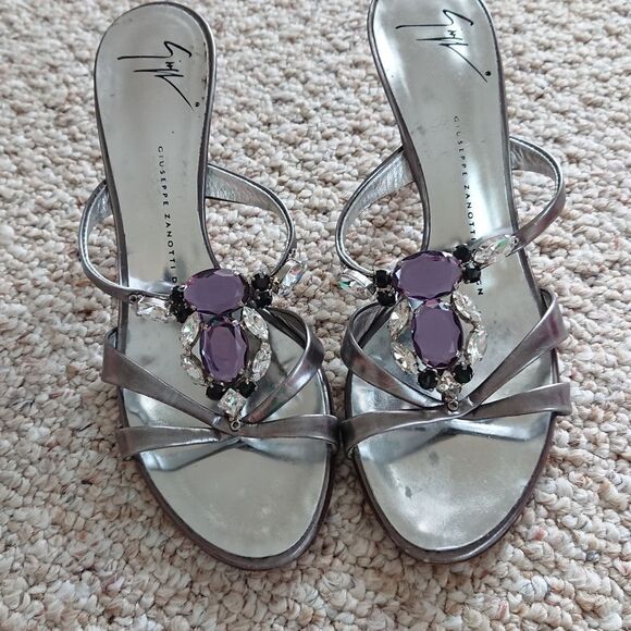 Giuseppe Zanotti silver with Jewel heels size 37 - Picture 1 of 8